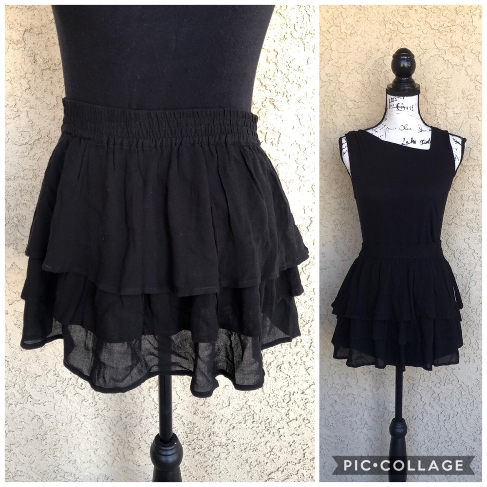 Forever 21 Black Tier Ruffle Skirt size Medium
